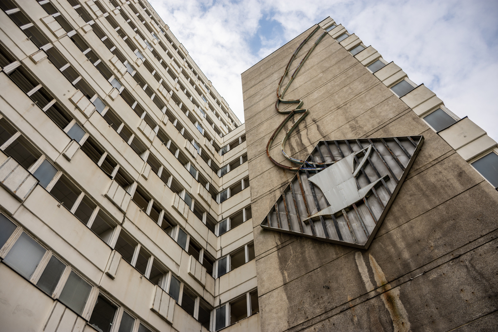 L'insegna originale della caffetteria dell'ex ministero della statistica della DDR. L'edificio si chiama Haus der Statistik