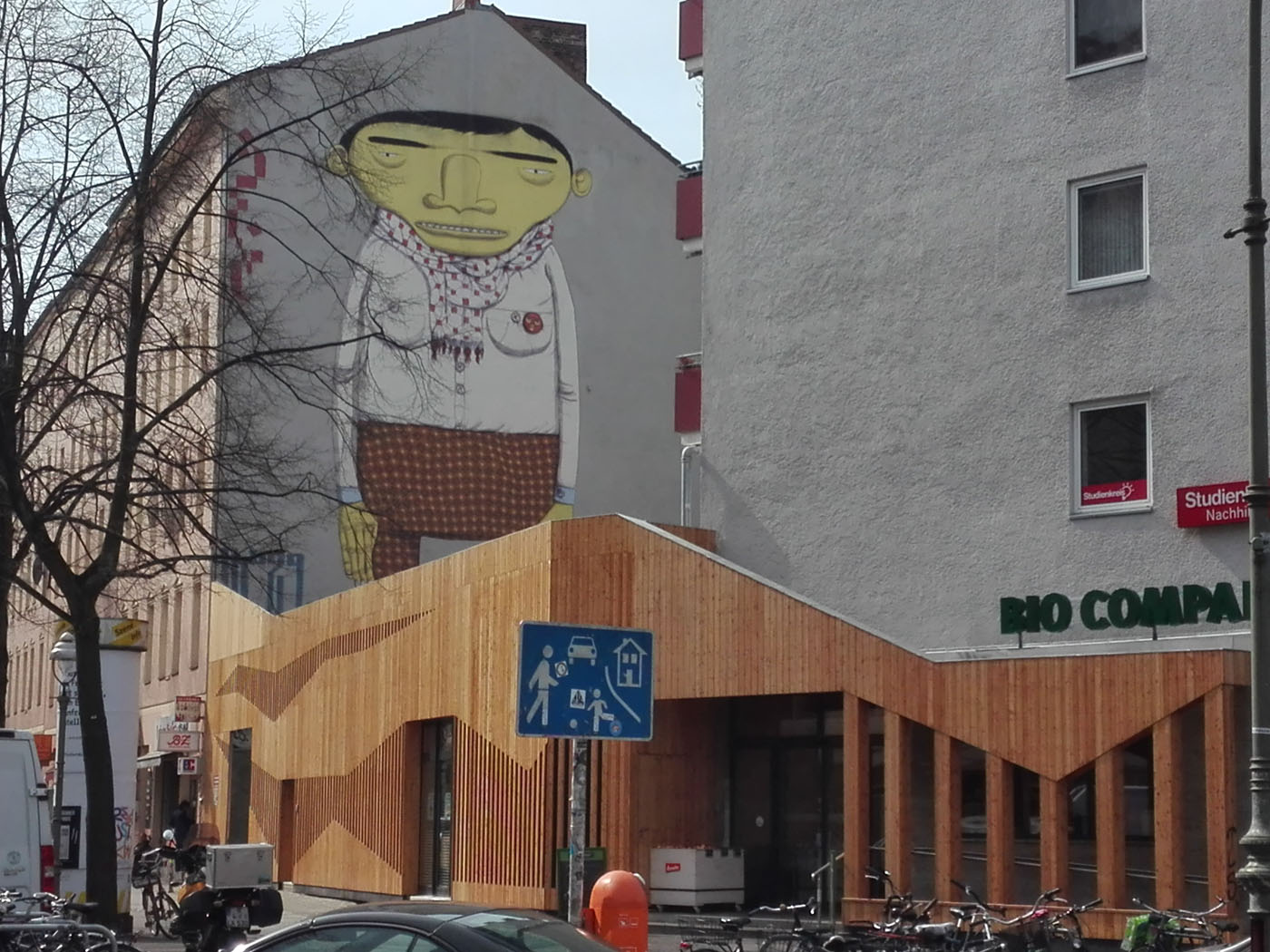street art tour berlino