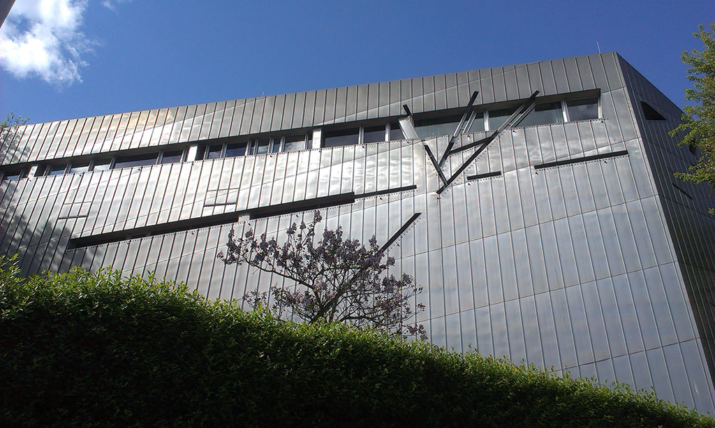 Edificio del museo ebraico progettato dall'architetto Liebeskind