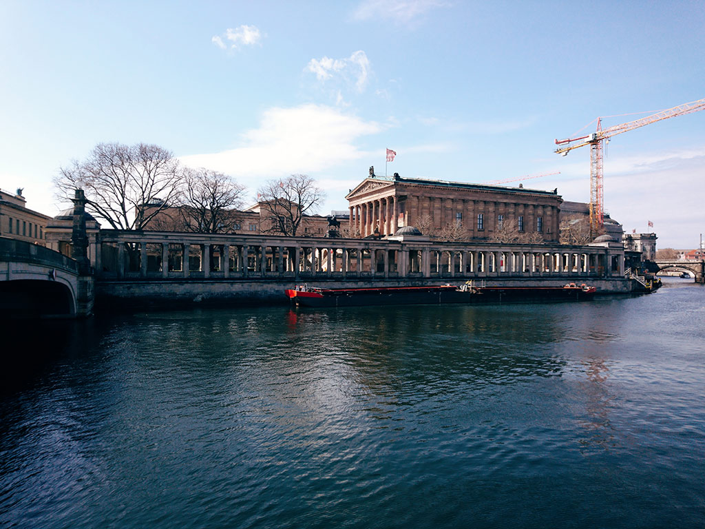 Vista sull'Isola dei Musei dal fiume Spree