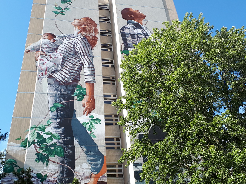 Il murale di Fintan Magee all'Artpark Tegel