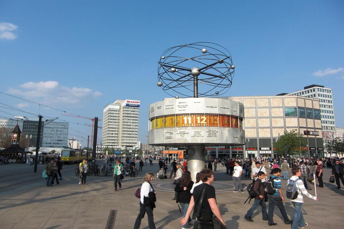 Urania Orologio Universale Alexanderplatz