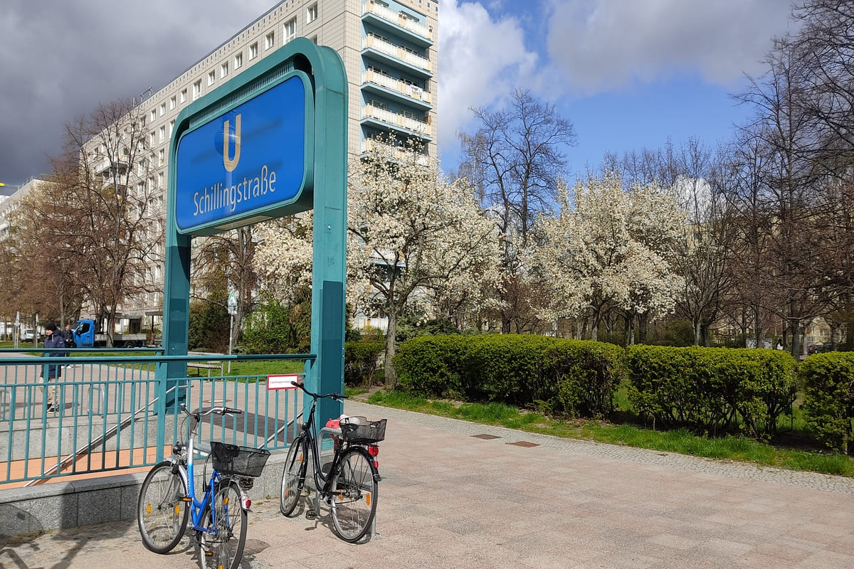 Karl Marx Allee primavera