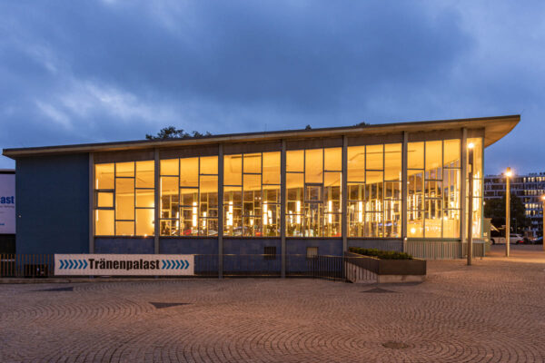 Traenenpalast
